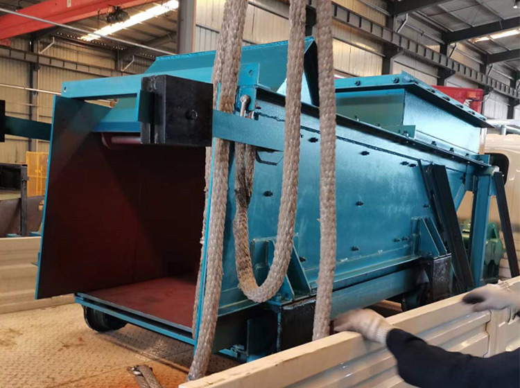 山东矿安重工生产的往复式给煤机发往山西朔州