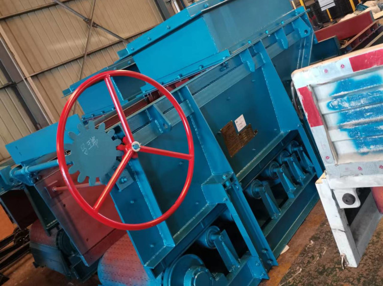 山东矿安重工生产的甲带给煤机发往河南新乡